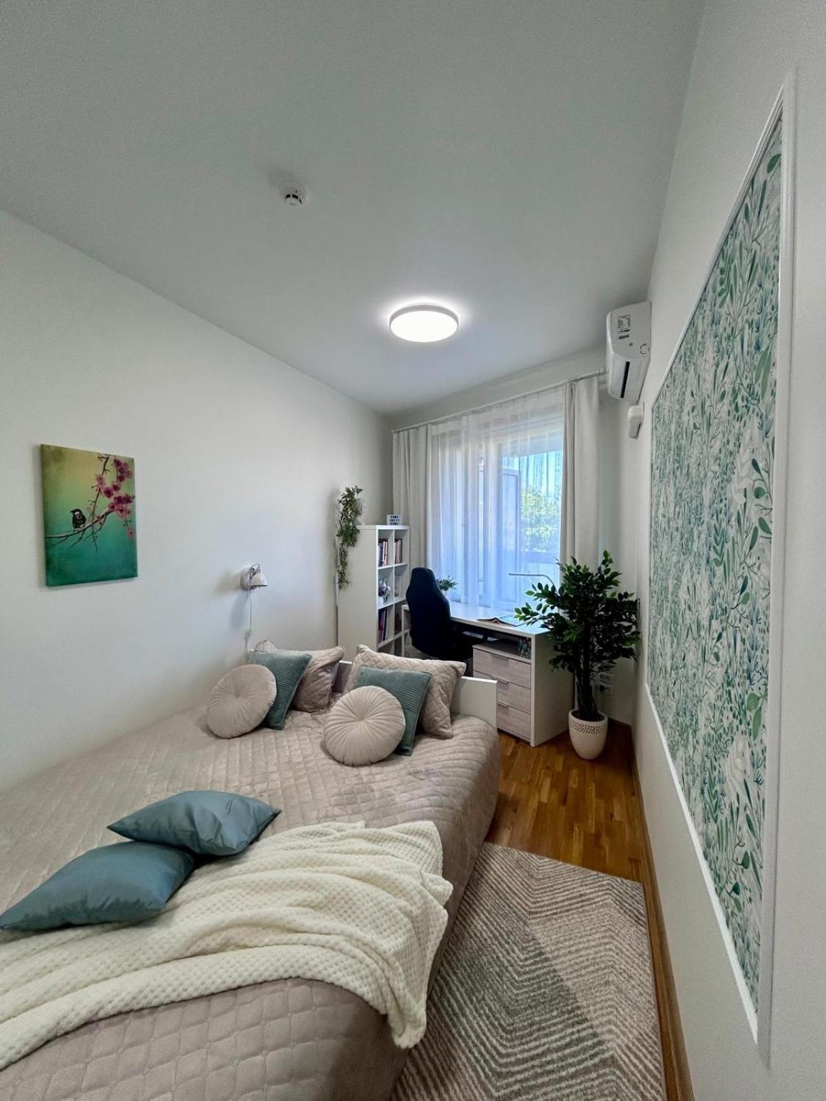Stella'S Apartment - City Center - Free Secure Parking - Big Sun Terrace - Air Conditioning - Wifi - Tram To The Tallinn Bus Station And Old Town Kültér fotó
