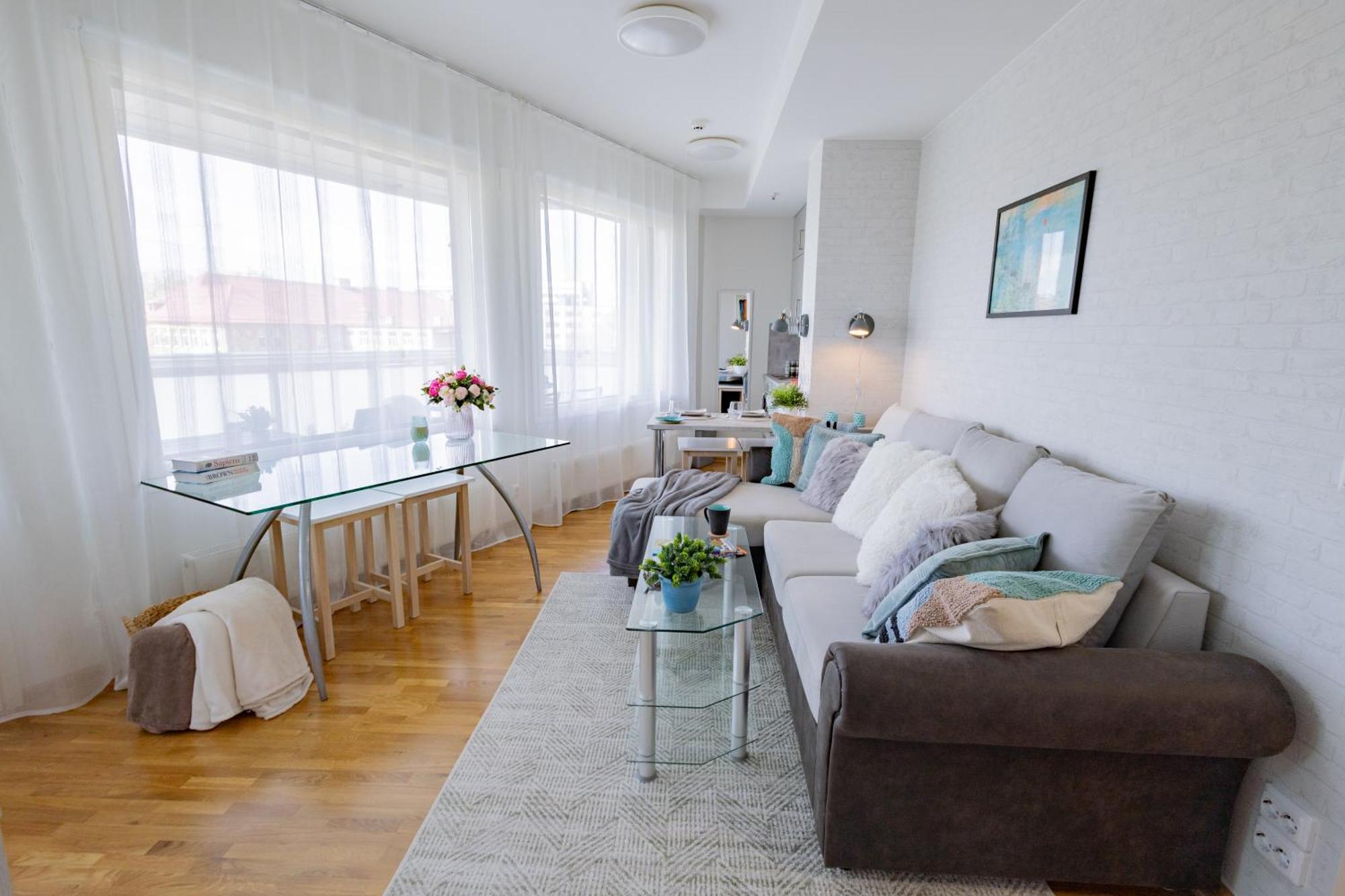 Stella'S Apartment - City Center - Free Secure Parking - Big Sun Terrace - Air Conditioning - Wifi - Tram To The Tallinn Bus Station And Old Town Kültér fotó